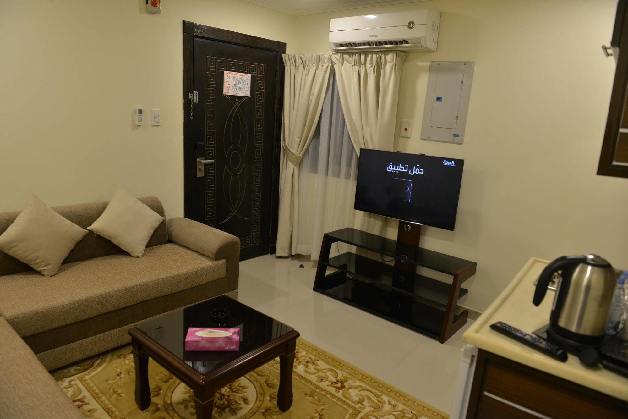 The First Tower Hotel Jubail Bagian luar foto